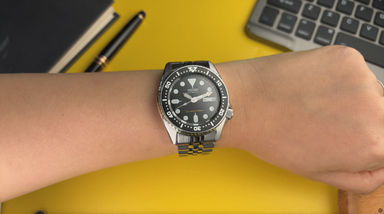Seiko SKX013 Wristshot